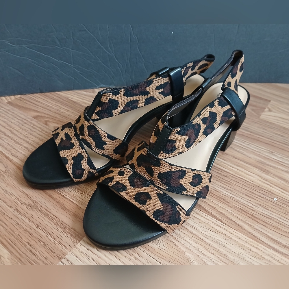 Bella Vita Leopard Print Slingback Sandals